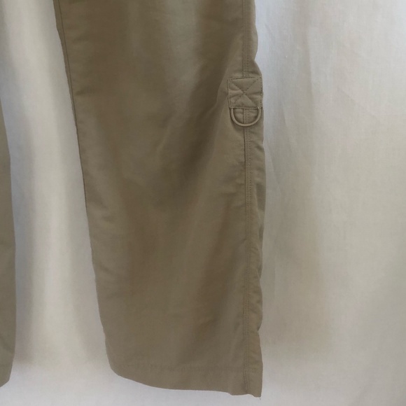 Tan North Face convertible pants. Size US 8. - Picture 3 of 13